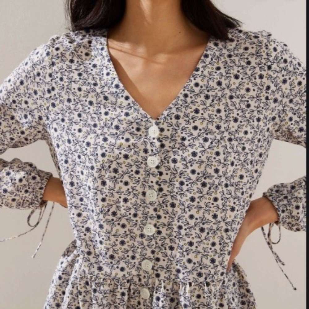 LOFT petite small floral peplum top